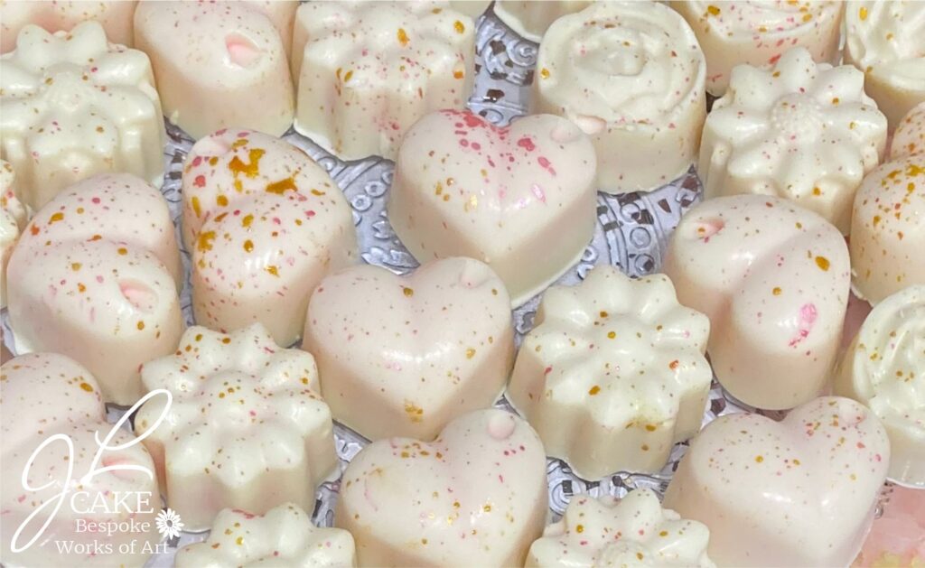 gluten-free white chocolates
 dessert
